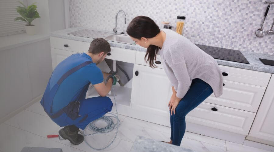 Expert burst pipe repair services in Stilesville, IN